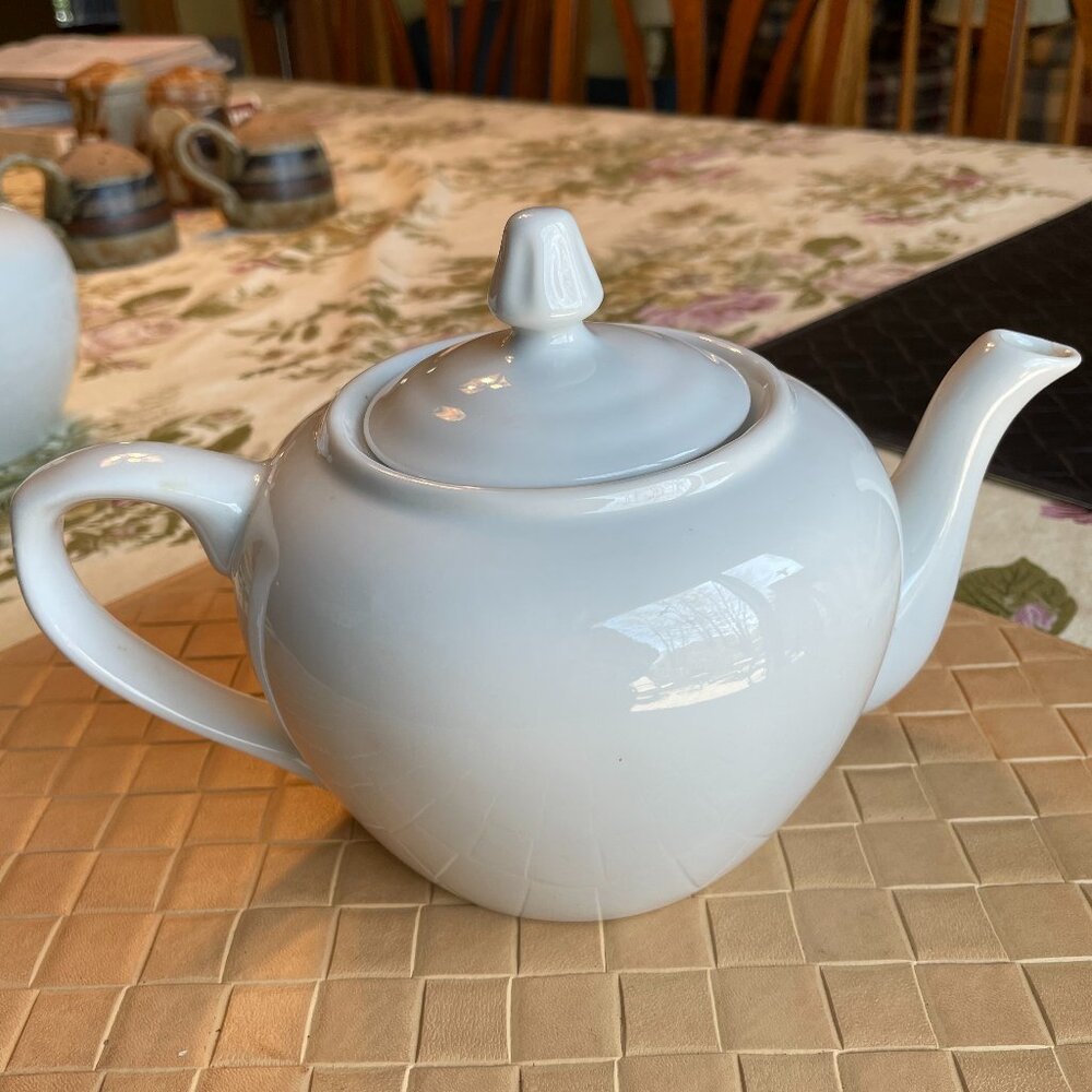 Bia Cordon Bleu Teapot and Lid White
